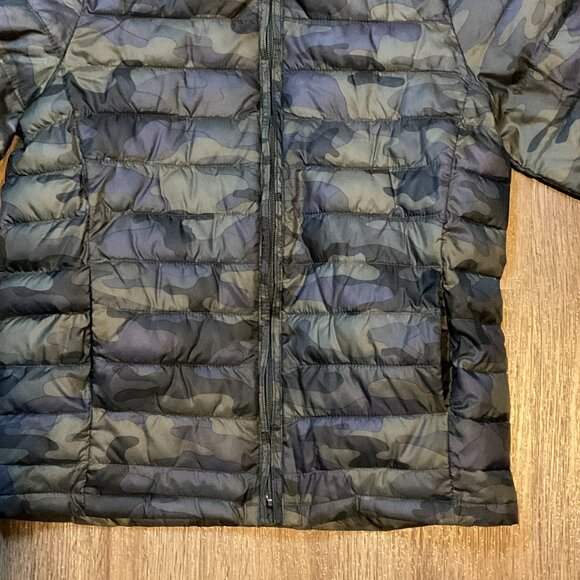 GAP‎ Kids Camo ColdControl Lightweight Puffer Jacket Size Small 6-7 - Picture 2 of 10